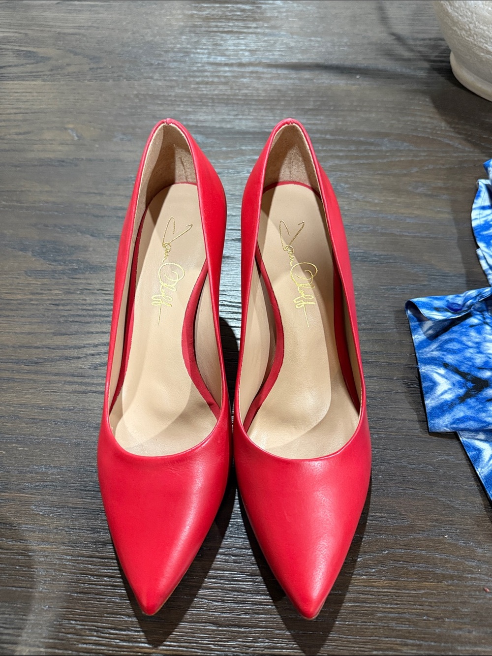 Jessica Red Pointed-Toe Pumps only wore twice